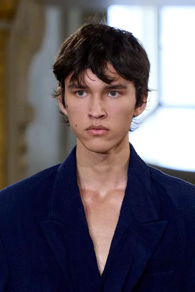 Look 197